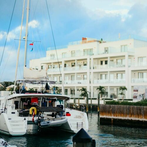 Annapolis Port - Rent a catamaran in Maryland or the Bahamas